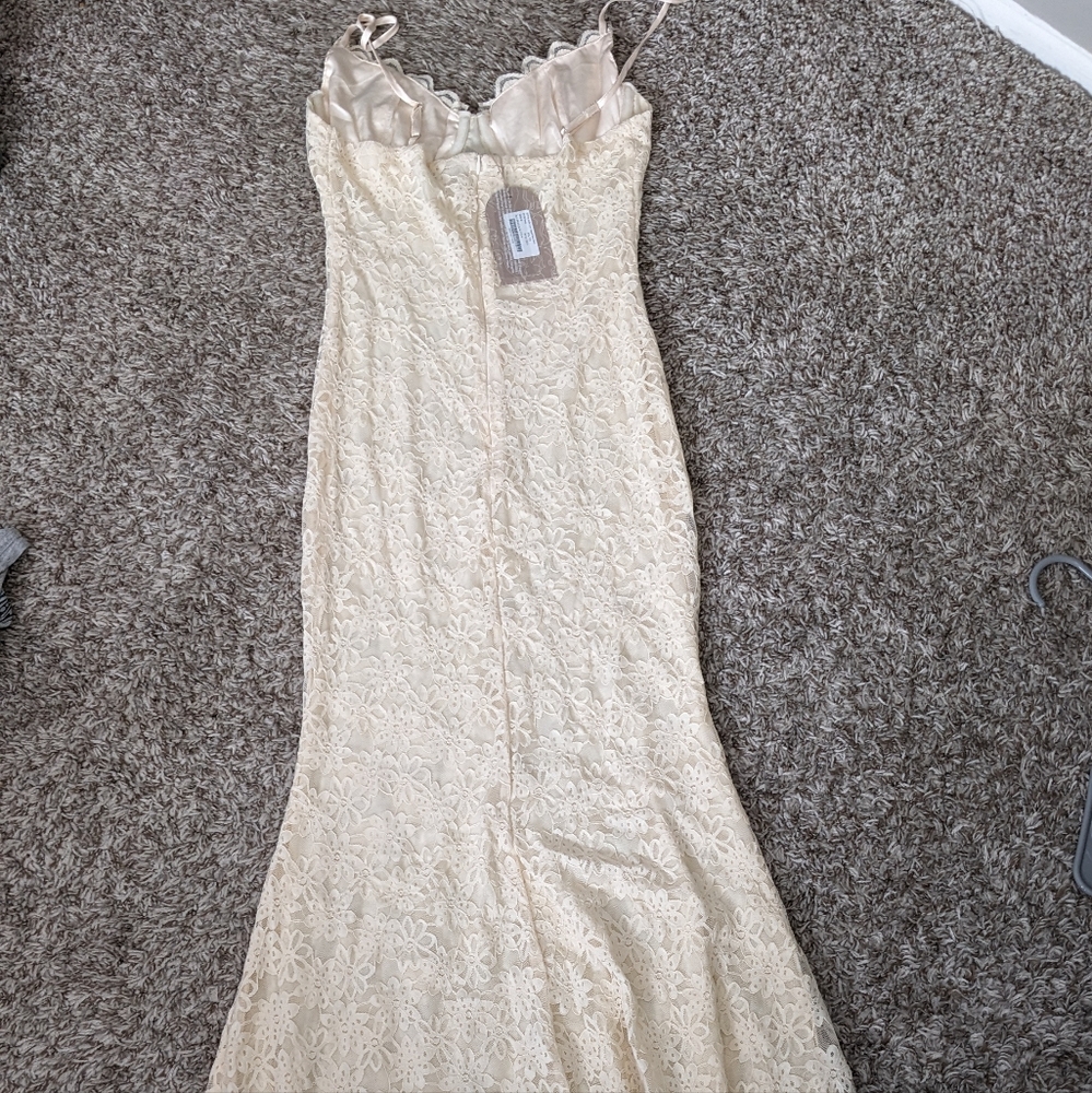 NWT Joelle Lace Cupped Maxi Dress - Ivory - Picture 6 of 6